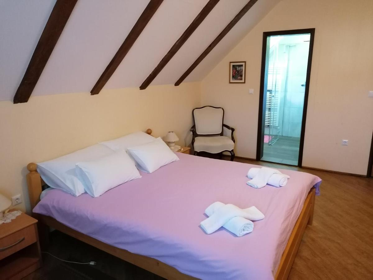 Hotel House Izvor à Jezerce Extérieur photo