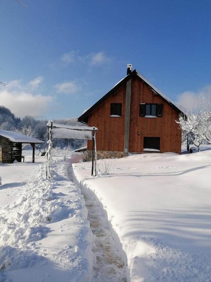 Hotel House Izvor à Jezerce Extérieur photo